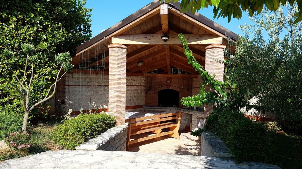 Villa Noela Pola Esterno foto